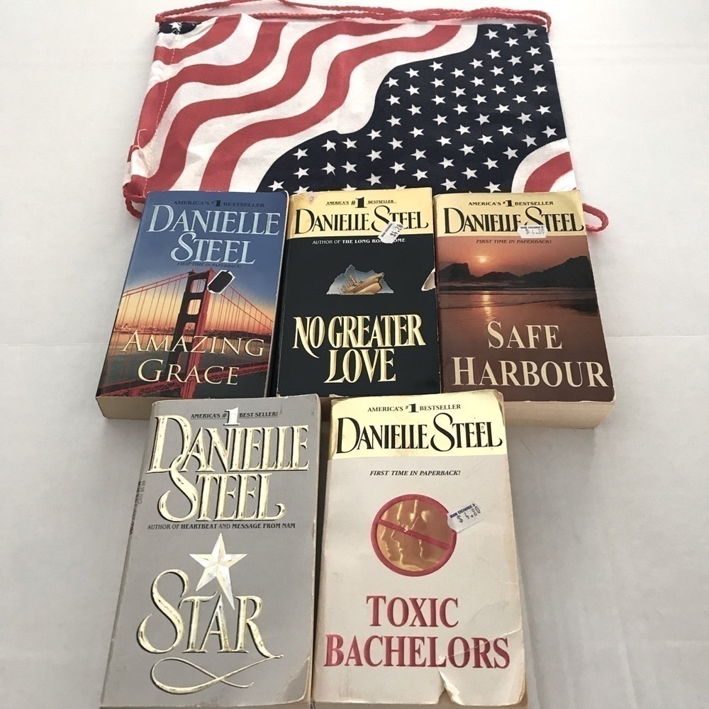 5 Danielle Steel Novels Plus a Bonus Gift
